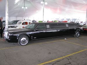 1997 Lincoln 2005 Rolls Royce Phantom Conversion