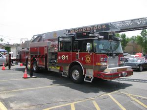 Woodstock Fire/Rescue District Truck 81 (Pierce)