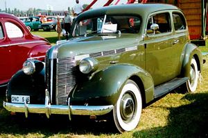 1937 Pontiac De Luxe Series 26