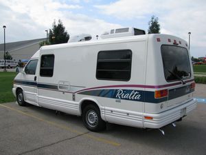 Winnebago Rialta