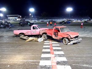 Nick's Beatin' & Bangin' Boat Race at Rockford Speedway