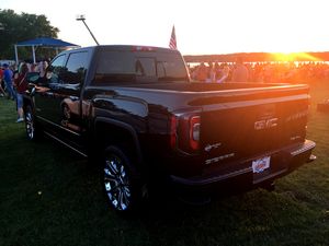 2017 GMC Sierra Denali 1500 4WD Crew Cab in Onyx Black