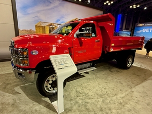 2022 Chevrolet Silverado 6500 HD Chassis Cab with dump bed