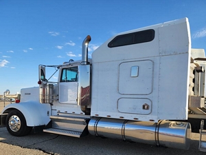 1985 Kenworth W900