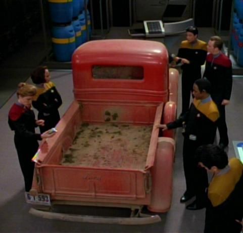 Star Trek Voyager: The 37's 1936 Ford farm truck
