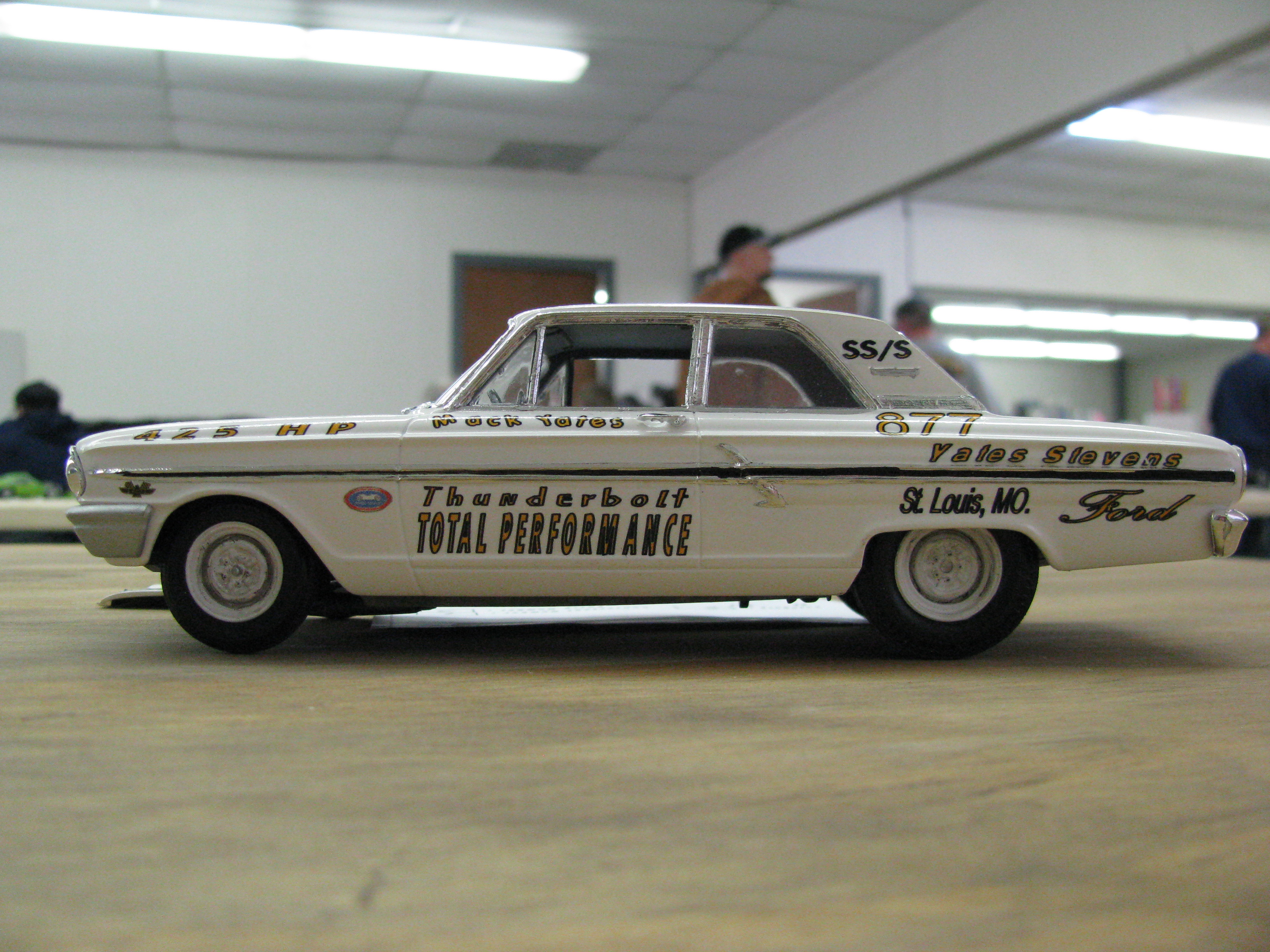 Car ford thunderbolt