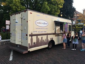 Cookies w/Flavor at 2017 Truck Off Woodstock
