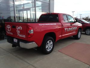 ToyotaRacing.com Toyota Tundra