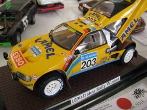 Ari Vatanen 1990 Dakar Rally Peugeot 405 T16 GR Model Car