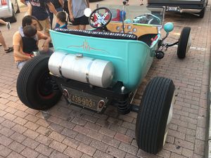1923 Ford T-Bucket with 1950 Mercury Engine